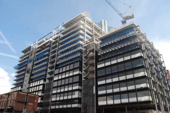 Principal Place in central London, like most commercial developments, requires large column-free floorplates