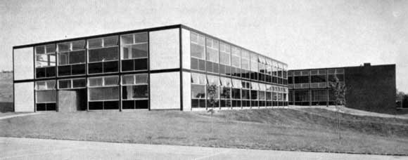 West Stourbridge Secondary School, Worcs. (Architect: Yorke, Rosenberg and Mardell)