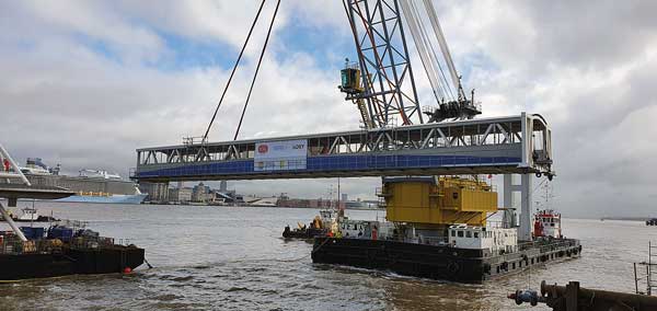 Steel link bridges arrive at Mersey Ferry terminal