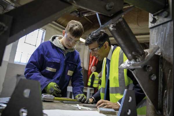 Chancellor Rishi Sunak welcomed by BCSA steelwork contractor