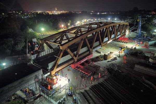 West Midlands’ largest single-span railway bridge installed