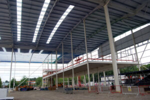 Portal frames logistics expansion – newsteelconstruction.com