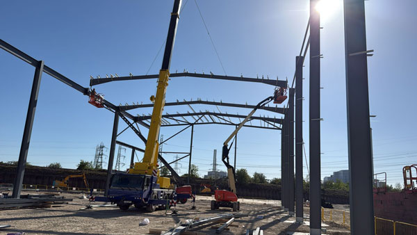Steelwork installation starts on Ferrybridge logistics site