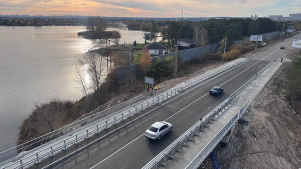 COMMENDATION – Vyshhorod Bridge, Kyiv, Ukraine COMMENDATION – Vyshhorod Bridge, Kyiv, Ukraine